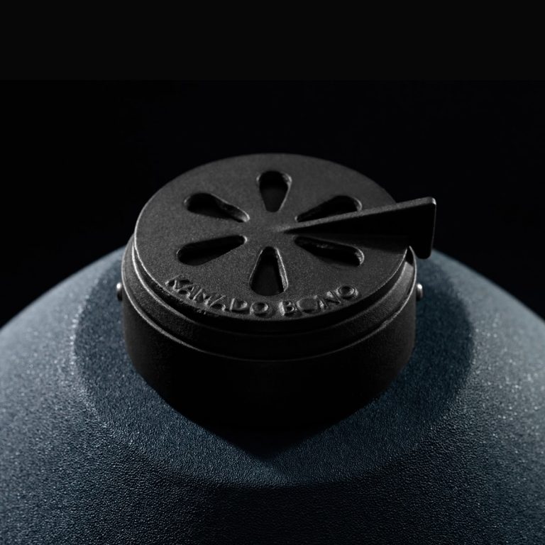 Cast-iron top vent on the EVO Minimo 16"